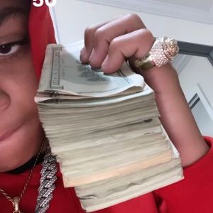 Meet your Posher, Chloè